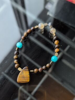 Turquoise Dyed Quartz & Tiger Eye Beaded Bracelet
